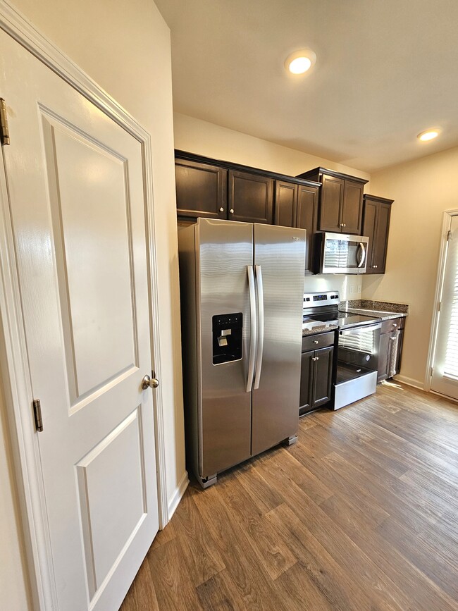 Building Photo - 211 Belmar Rd