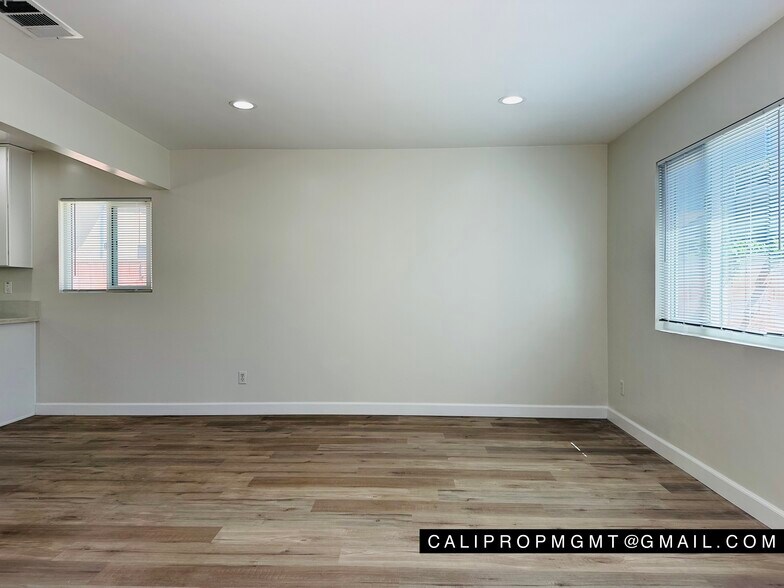 Building Photo - 2709 W Avenue 30