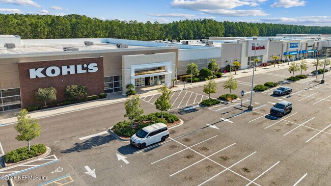 Building Photo - 7600 Pheasant Run Dr