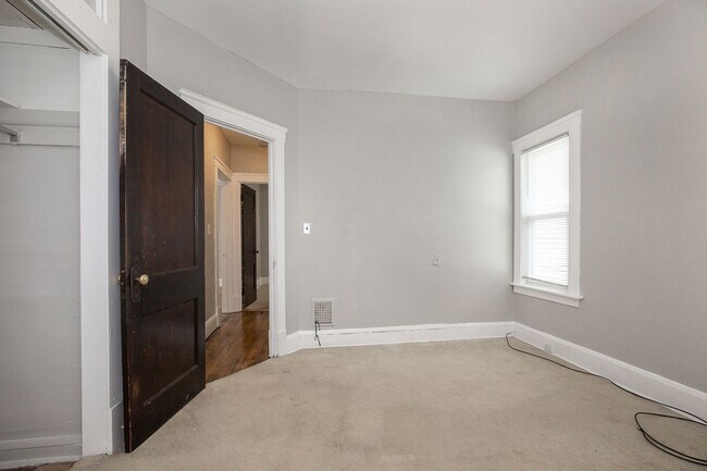 Building Photo - 13416 Harlon Ave