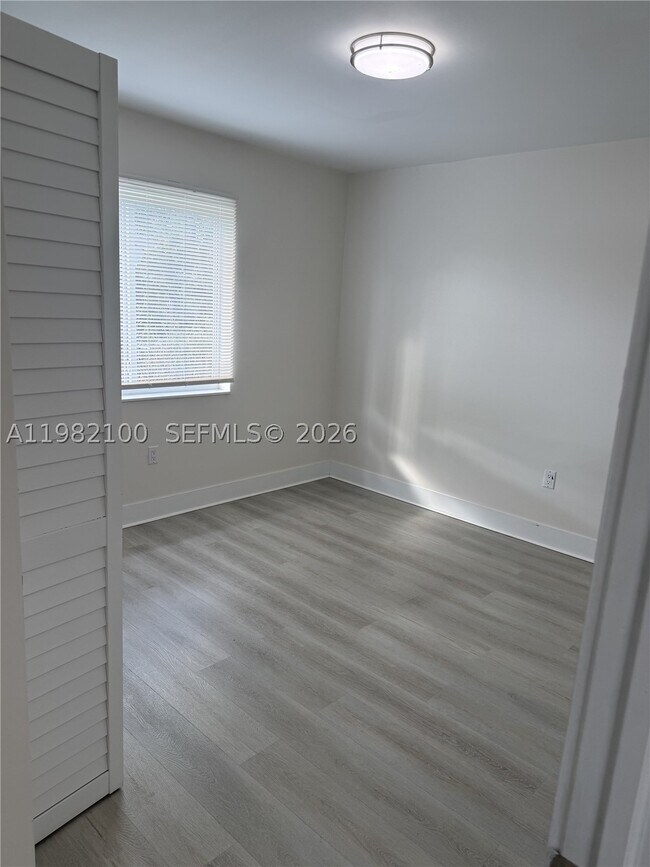 Building Photo - 10384 SW 173rd St