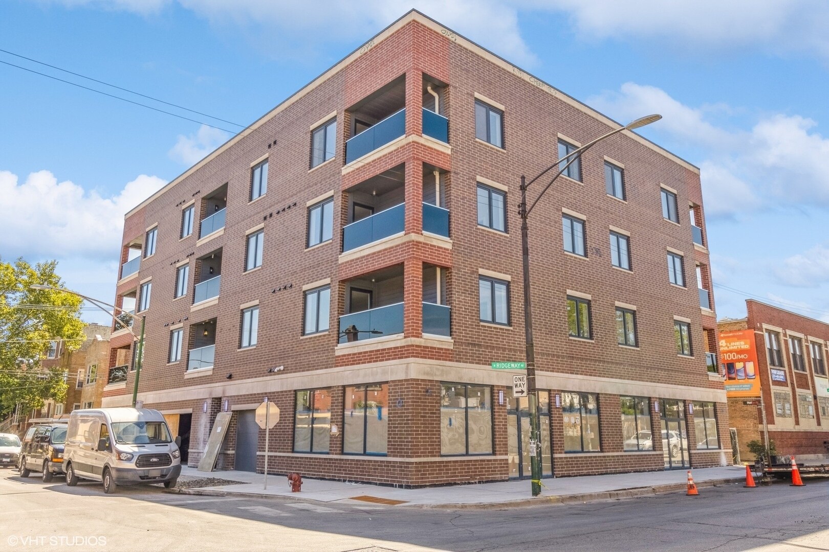 Building Photo - 3729 W Belmont Ave