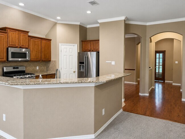 Building Photo - 21427 Willow Glade Dr