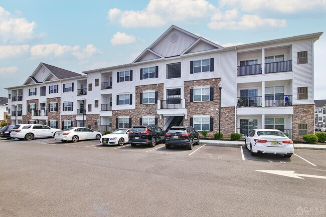 Building Photo - 735 Stiller Ln