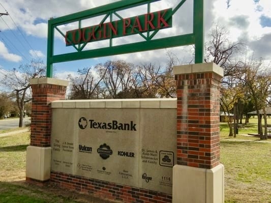 Building Photo - 2307 Austin Ave