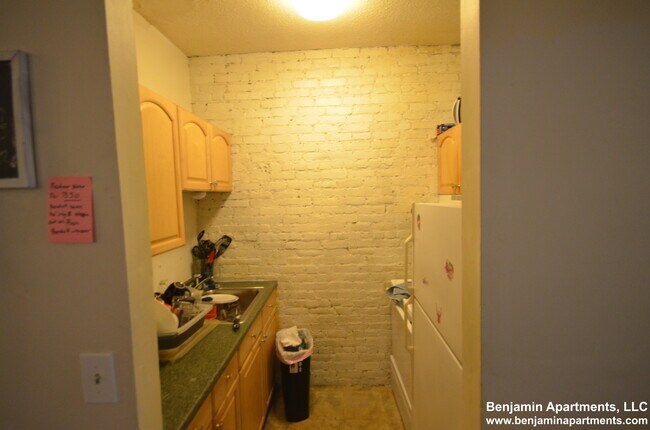 Building Photo - 890 Huntington Ave