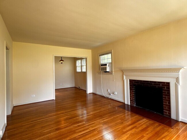 Building Photo - 1506 Broad Ave