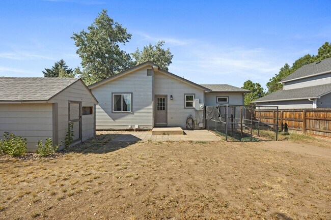 Building Photo - 2 Bed/1 Bath Close to Buckley Space Force