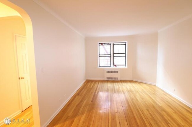 Building Photo - 0 bedroom in Flushing NY 11374