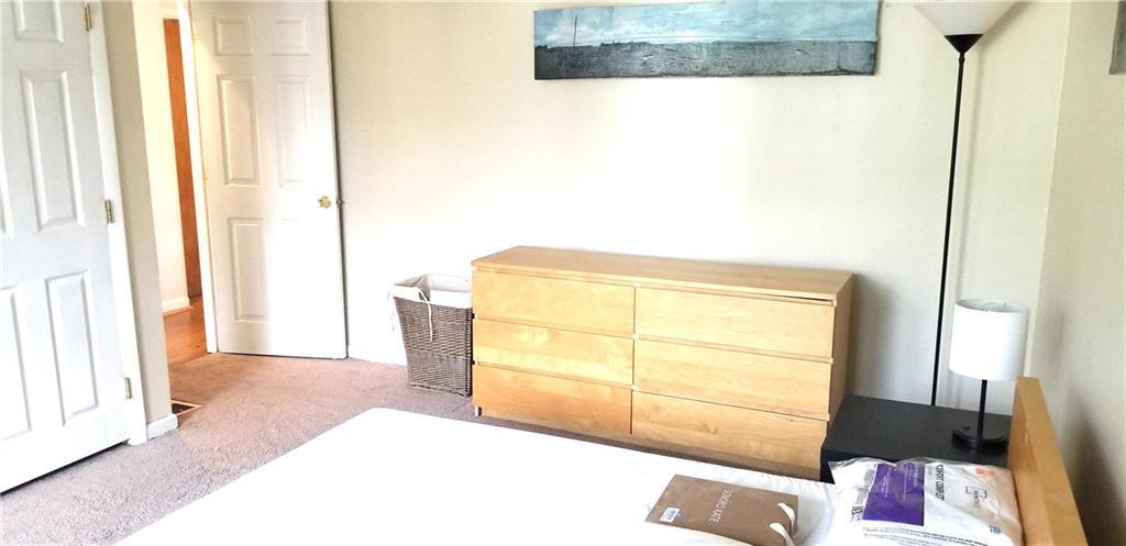 Building Photo - 8 Slocum St