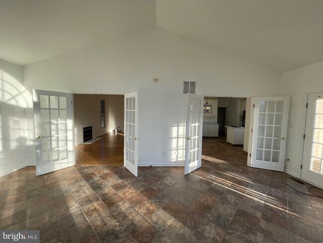 Building Photo - 25869 Flintonbridge Dr