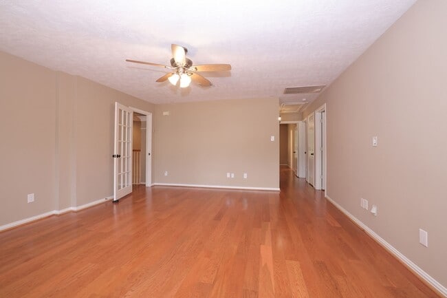 Building Photo - 22 Villa Canyon Pl