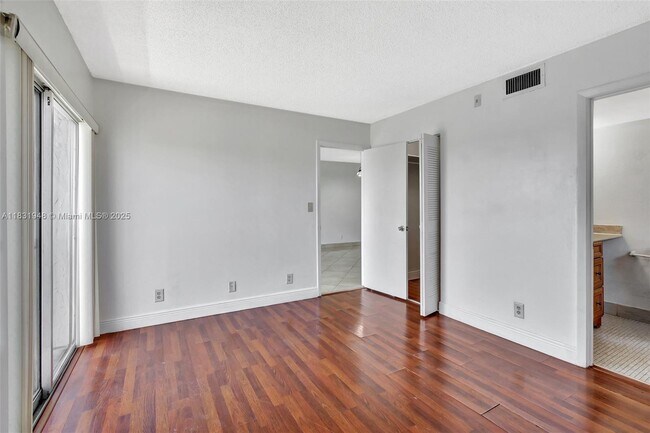 Building Photo - 8720 N Sherman Cir