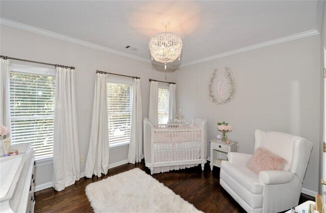 Building Photo - 310 Windsor Gate Cove NE