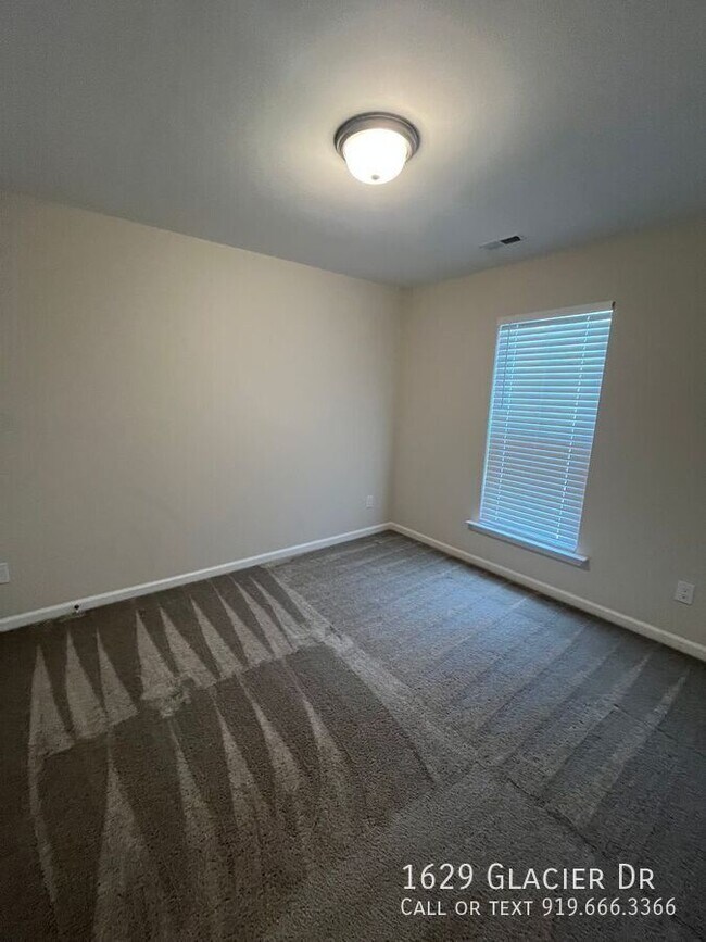 Building Photo - 1629 Glacier Dr