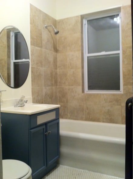 Bathroom - 1502 N Springfield Ave