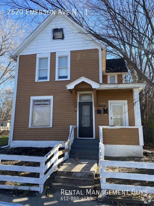 Building Photo - 3 Bedroom Duplex! Rent Ready! Section 8 Fr...