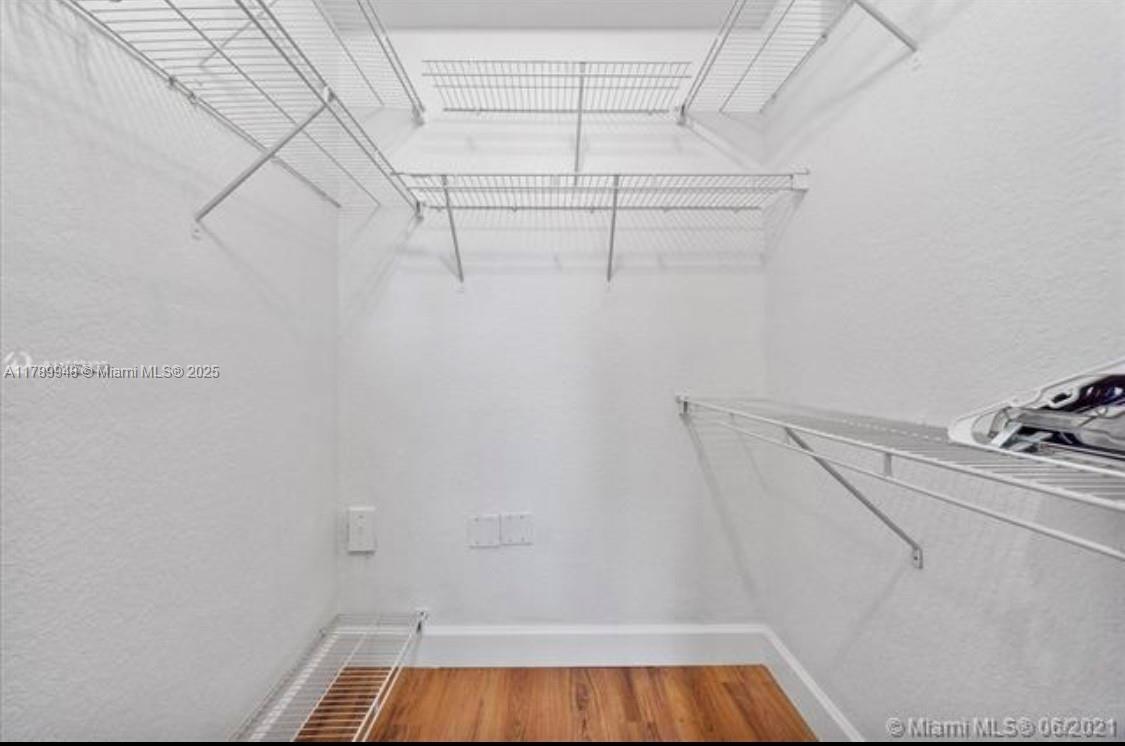 Building Photo - 6001 SW 70th St