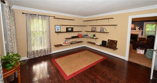 Building Photo - Close to Naval Base NOB!