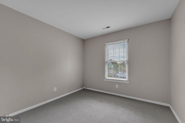 Building Photo - 620 Covington Ct