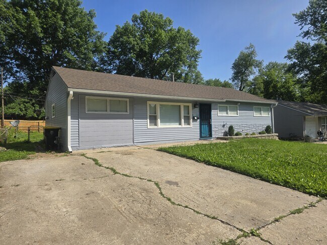 Primary Photo - 11208 Eastern Ave
