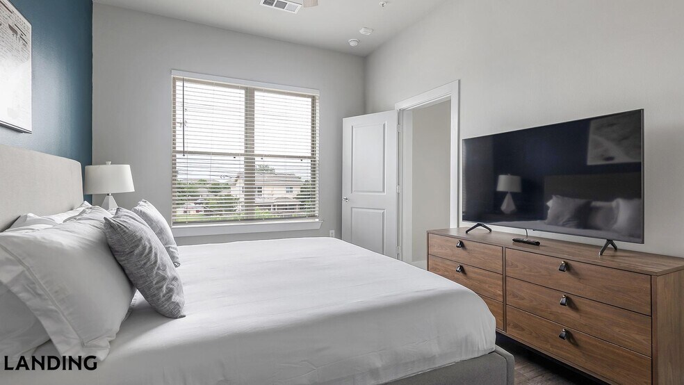 Building Photo - 1900 Airport Commerce Dr