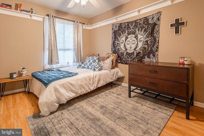 Building Photo - 3473 E Gate Pl