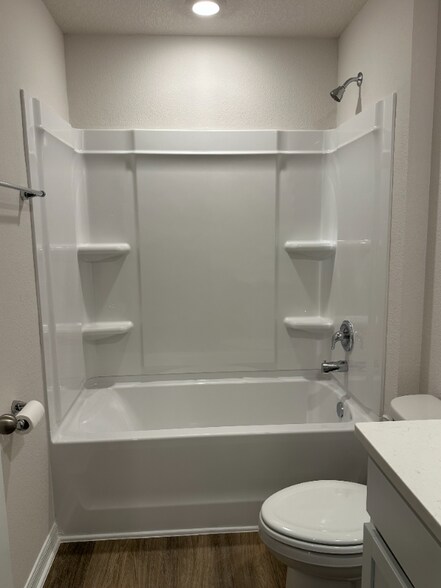 Building Photo - 12039 Lansing Gln