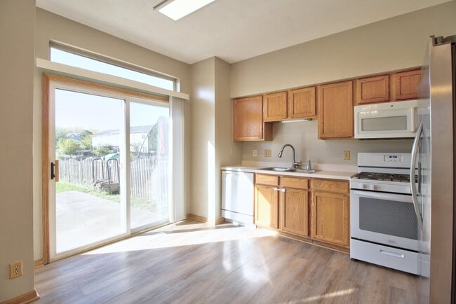 Building Photo - 21209 Duncan Ct