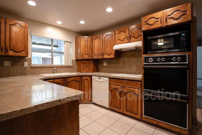 Building Photo - 536 S 100 W