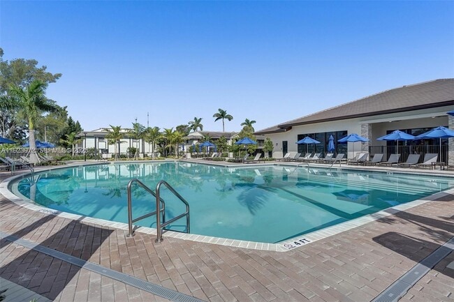 Building Photo - 268 NE 210th Way