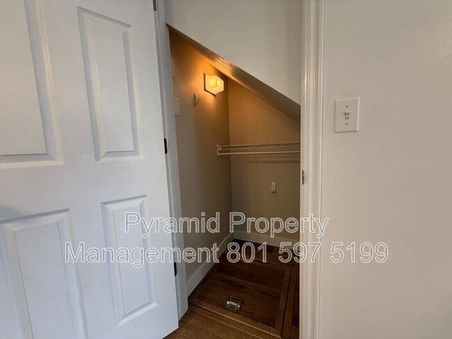 Building Photo - 1808 W 1000 S