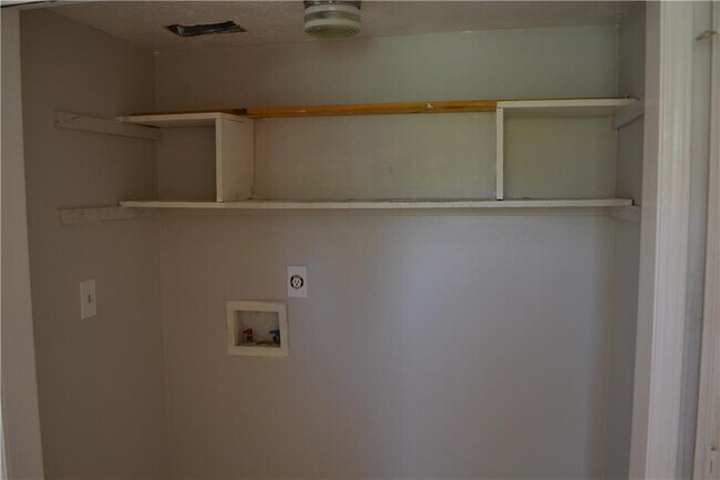 Building Photo - 1591 Willow Bend Way