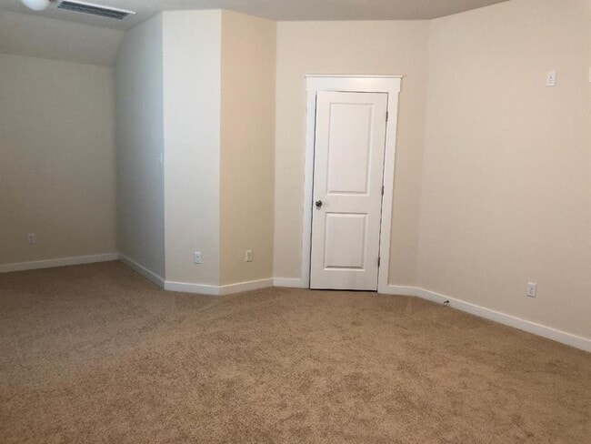 Building Photo - 17001 Borromeo Ave