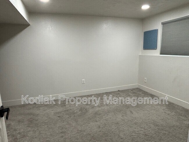 Building Photo - 3513 W 5775 S