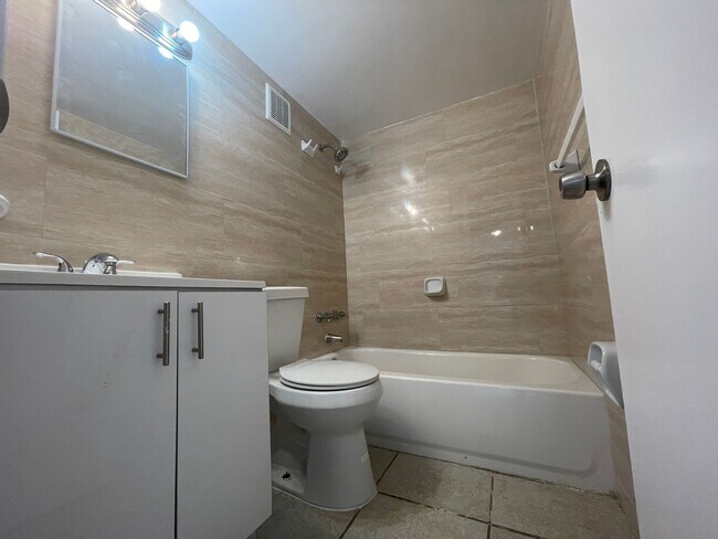 Building Photo - San Souci Apartments 2b1b For Rent NOW (North Miami 33181) SPECIAL OFFER- Rent Today For Only $19...