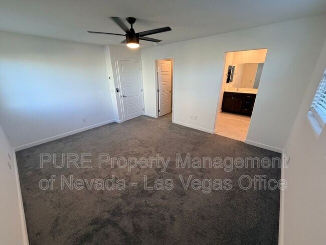 Building Photo - 815 Watford Pl