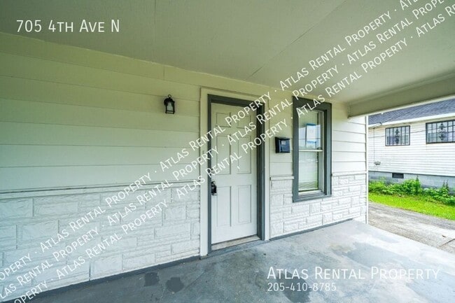 Building Photo - 705 4th Ave N