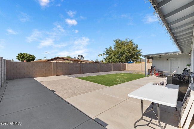 Building Photo - 4716 W Christy Dr