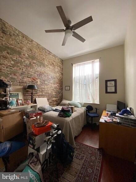Building Photo - 443 Fairmount Ave