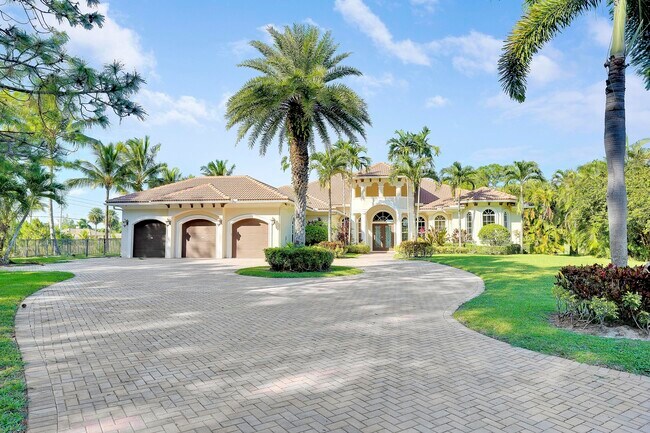 Building Photo - 11985 Carnegie Pl