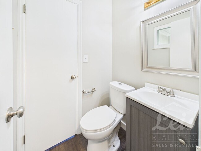 Building Photo - 1473 Skylark Dr