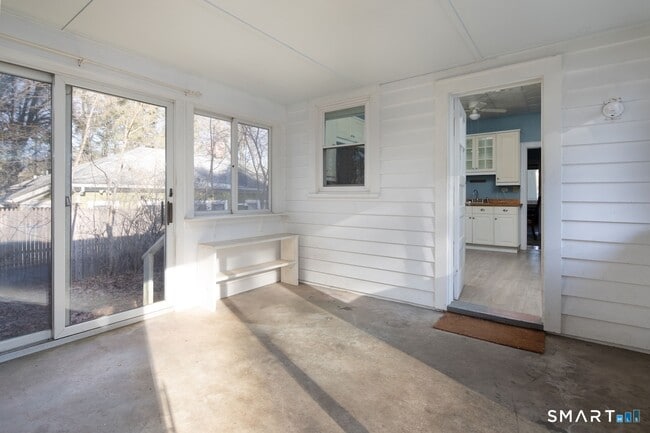 Building Photo - 11 Prospect St