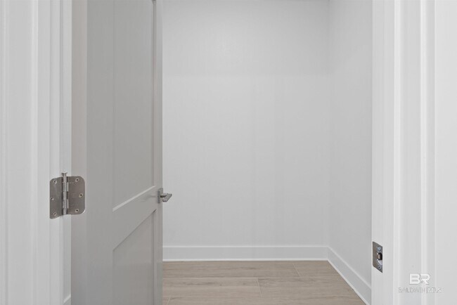 Building Photo - 501 Cotton Creek Dr