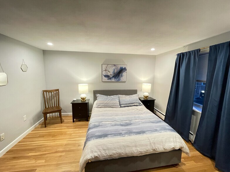 Large Bedroom - 55 Colborne Rd