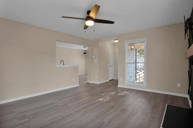 Building Photo - 3681 Highgate Dr