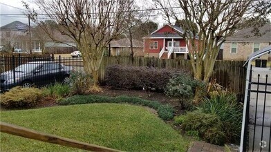 Building Photo - 5821 Catina St