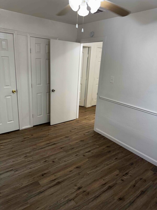 Building Photo - 321 Alexander Ave