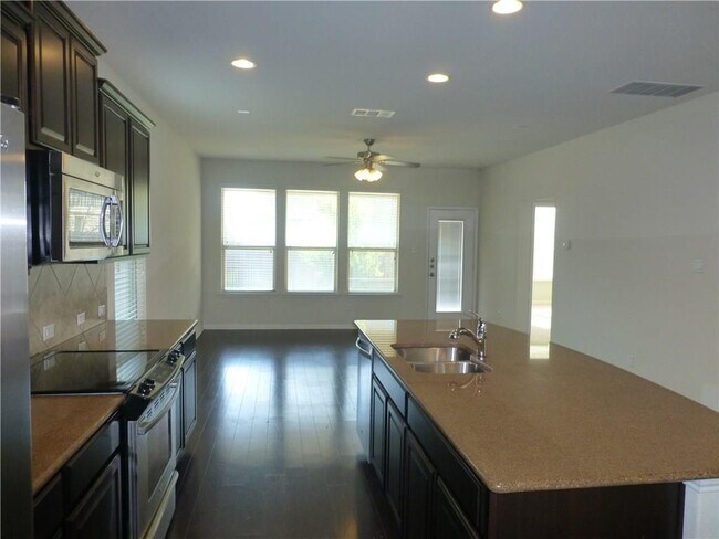 Building Photo - 16029 Hampton Bliss Trce