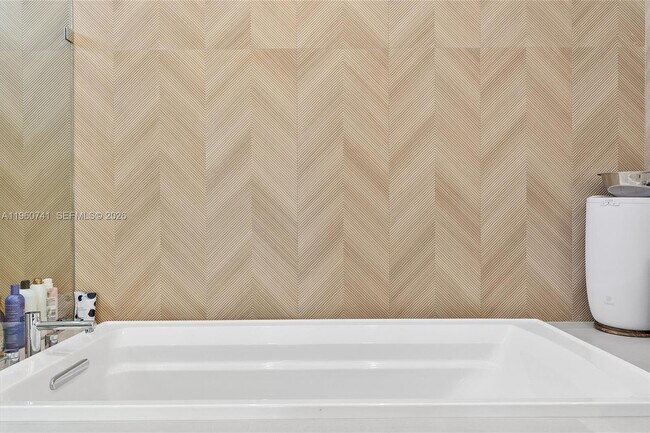 Building Photo - 3502 Ashwood Cir